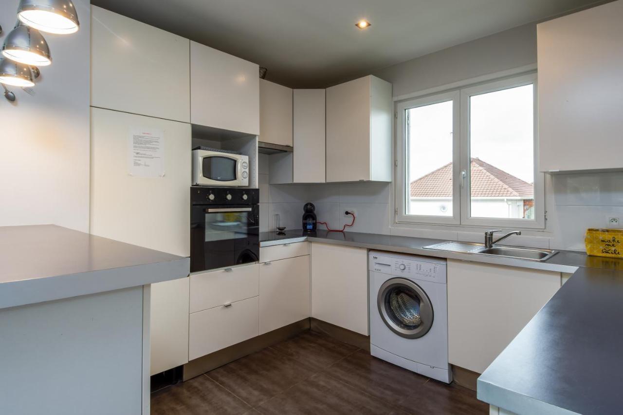 2 Bed House Near Disneyland Paris Montry Exterior photo